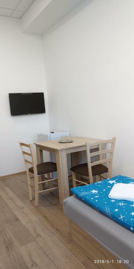 White Coral Club Vandrehjem Košice Eksteriør billede